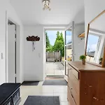 4 Bedroom Lovely In Dronningmølle