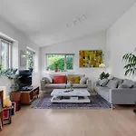 4 Bedroom Lovely In *