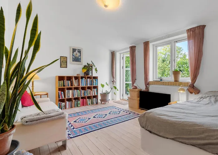 4 Bedroom Lovely In