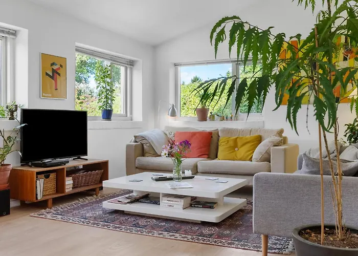 別荘 4 Bedroom Lovely In